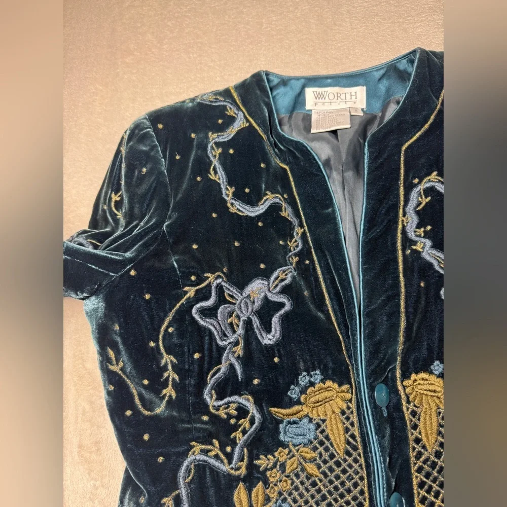 Vintage Worth Silk Blend Dark Teal Velvet Embroidered Celestial Blazer Size 4P - Picture 4 of 17